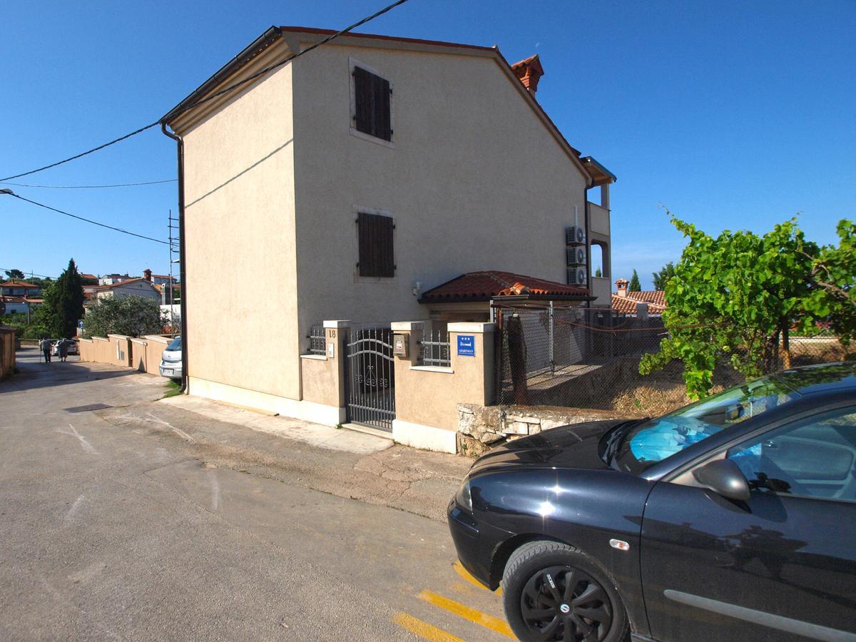 Apartments Kristina 1531 Pula Exterior photo